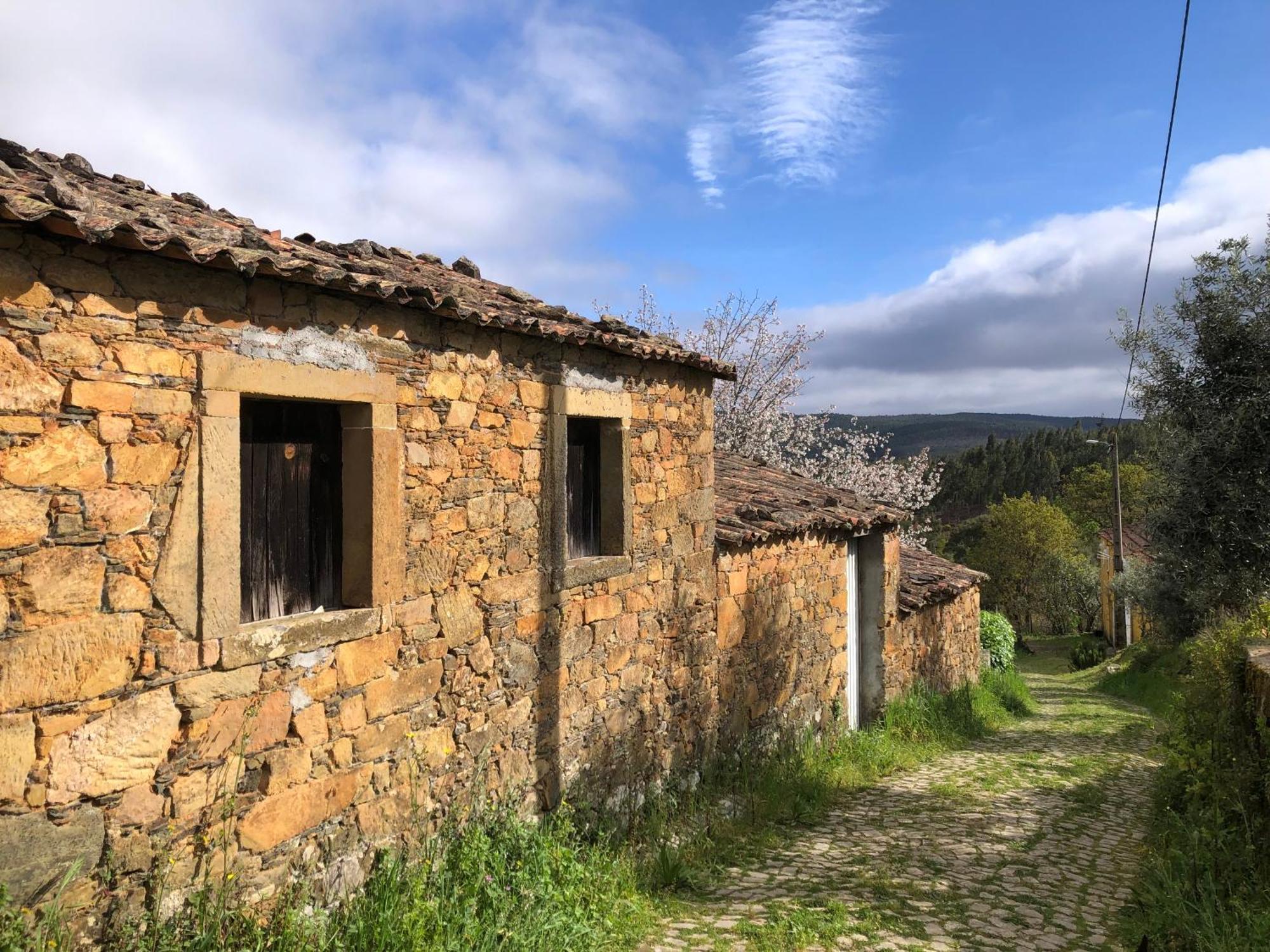 House Of The Three Marias Bed & Breakfast Pedrogao Grande Bagian luar foto